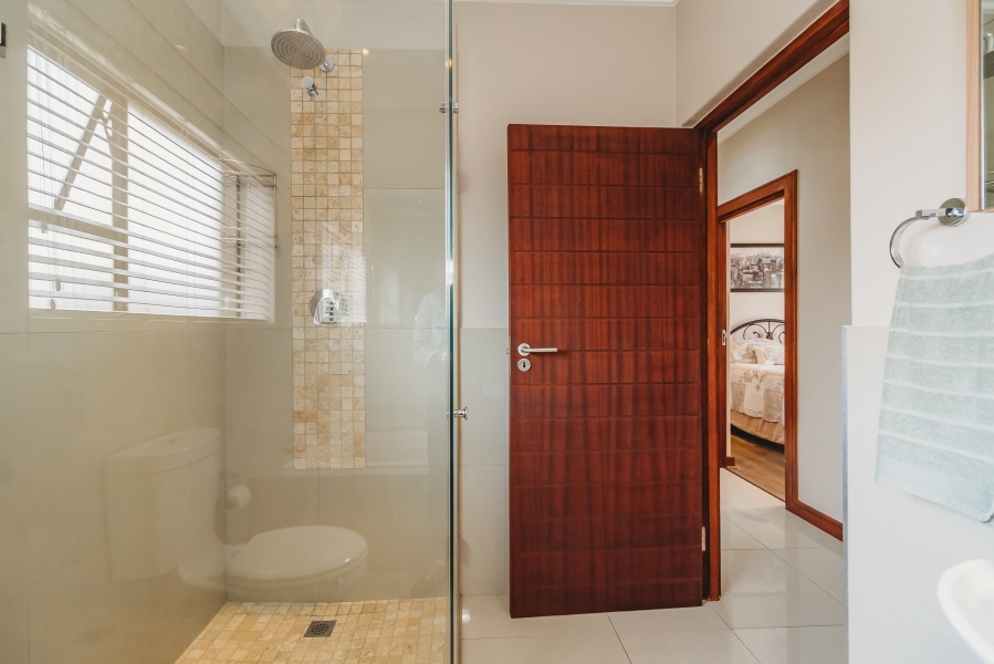 4 Bedroom Property for Sale in Earls Court Lifestyle Estate Western Cape